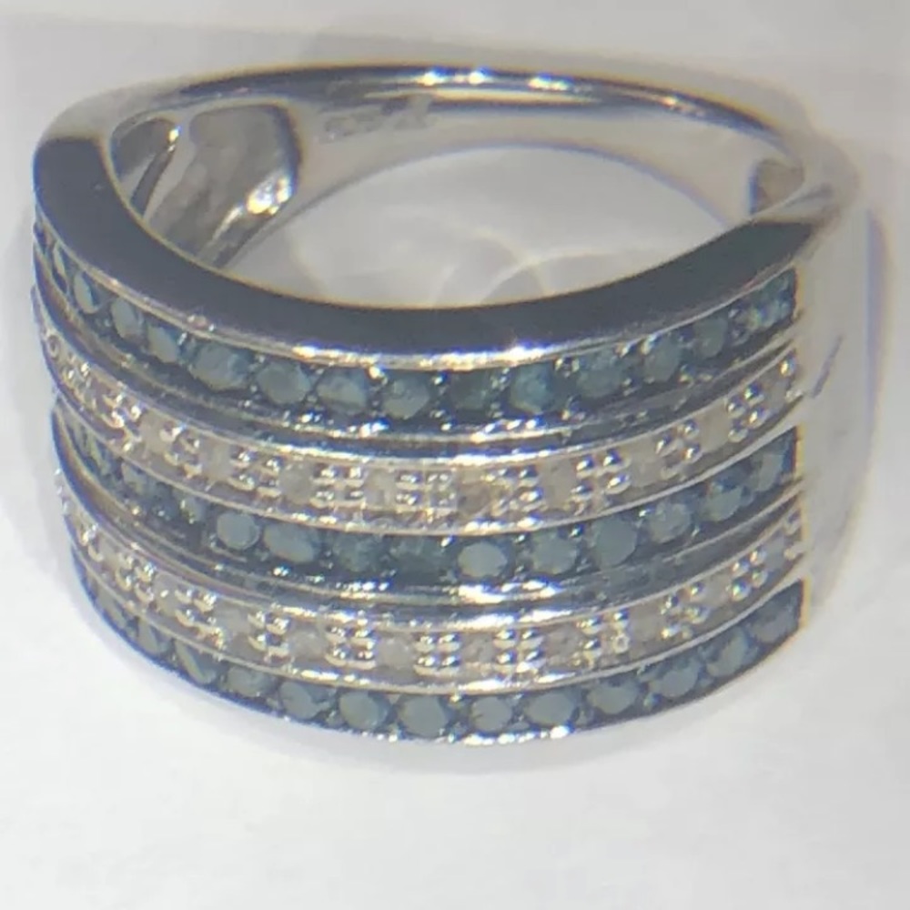 Blue Velvet & White Diamond Silver Ring Sz. 7